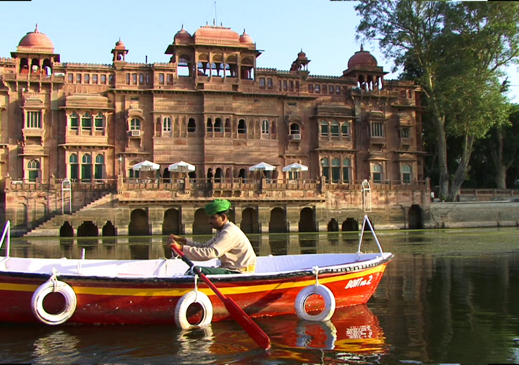 012 04 exterior, gajner palace